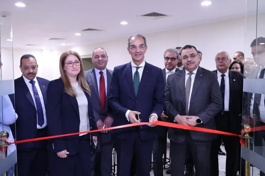 ICT Minister Celebrates Centennial of Egypt’s First Commemorative Postage Stamp