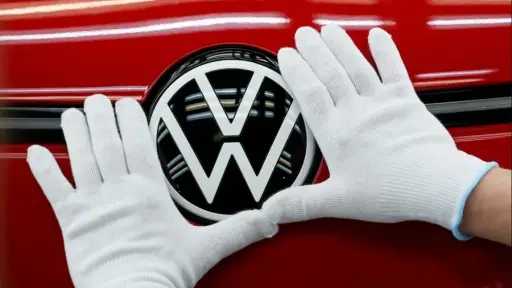 Four Volkswagen execs found guilty...