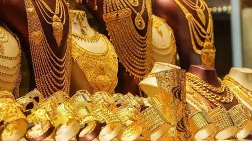 Gold Prices Hold Steady in...