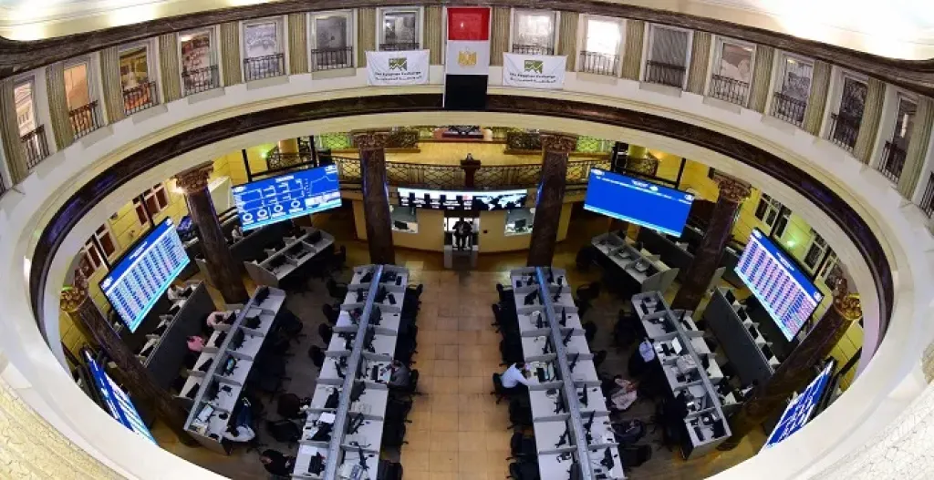Foreign Sell-Off Pressures Egyptian Stocks in Midday Trading Monday
