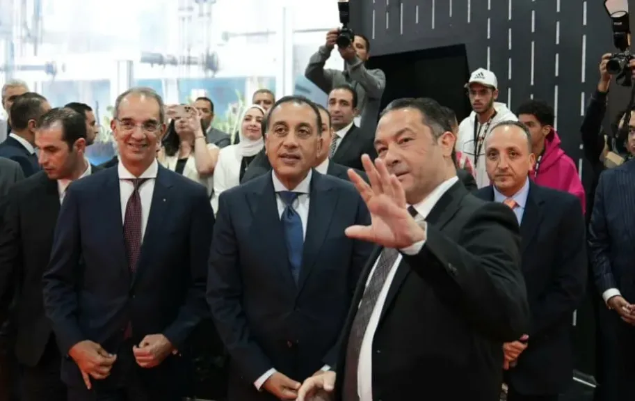 Prime Minister Visits Orange Egypt’s Pavilion at Cairo ICT