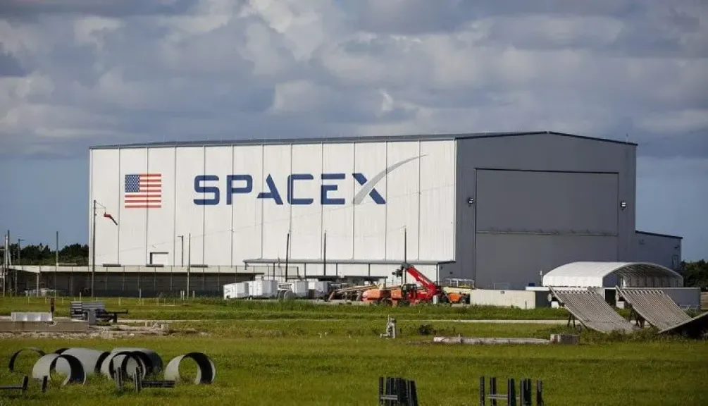 Private Shares Fund Makes SpaceX Cornerstone of $1.1B Portfolio