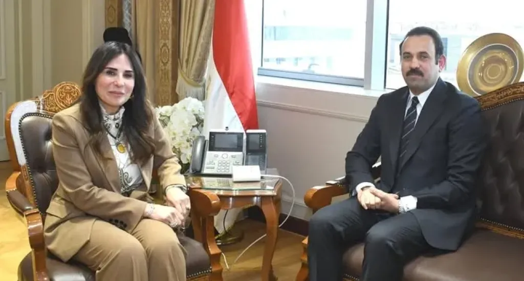 The Minister of Housing discusses several joint work files with the Director of the Future of Egypt for Sustainable Development Agency